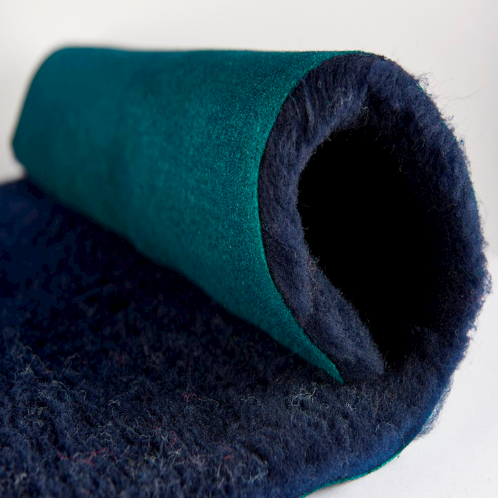 Traditional Vet Bedding Roll - Navy Blue